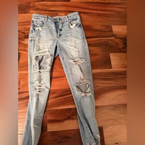 American Eagle Outfitters Light Blue Distressed Skinny Jeans